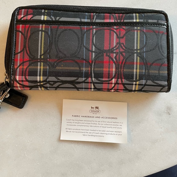 Coach Wristlet - Tartan Pattern - Picture 1 of 10